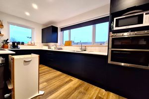 Kitchen- click for photo gallery